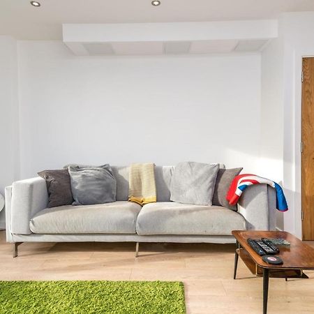 New 2Bd Flat 4Mins To Excel Centre Fast City Links Apartment London Exterior photo