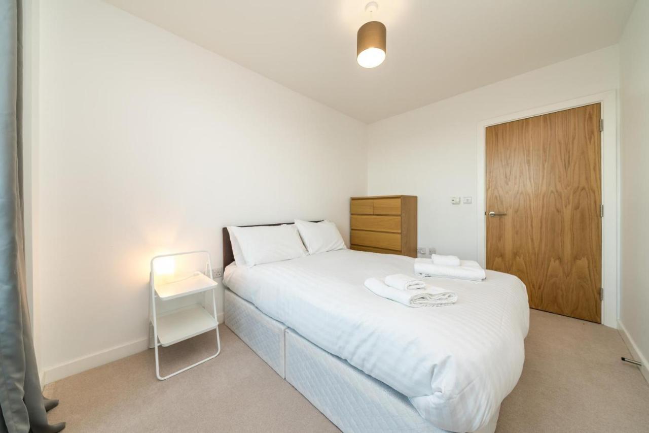 New 2Bd Flat 4Mins To Excel Centre Fast City Links Apartment London Exterior photo