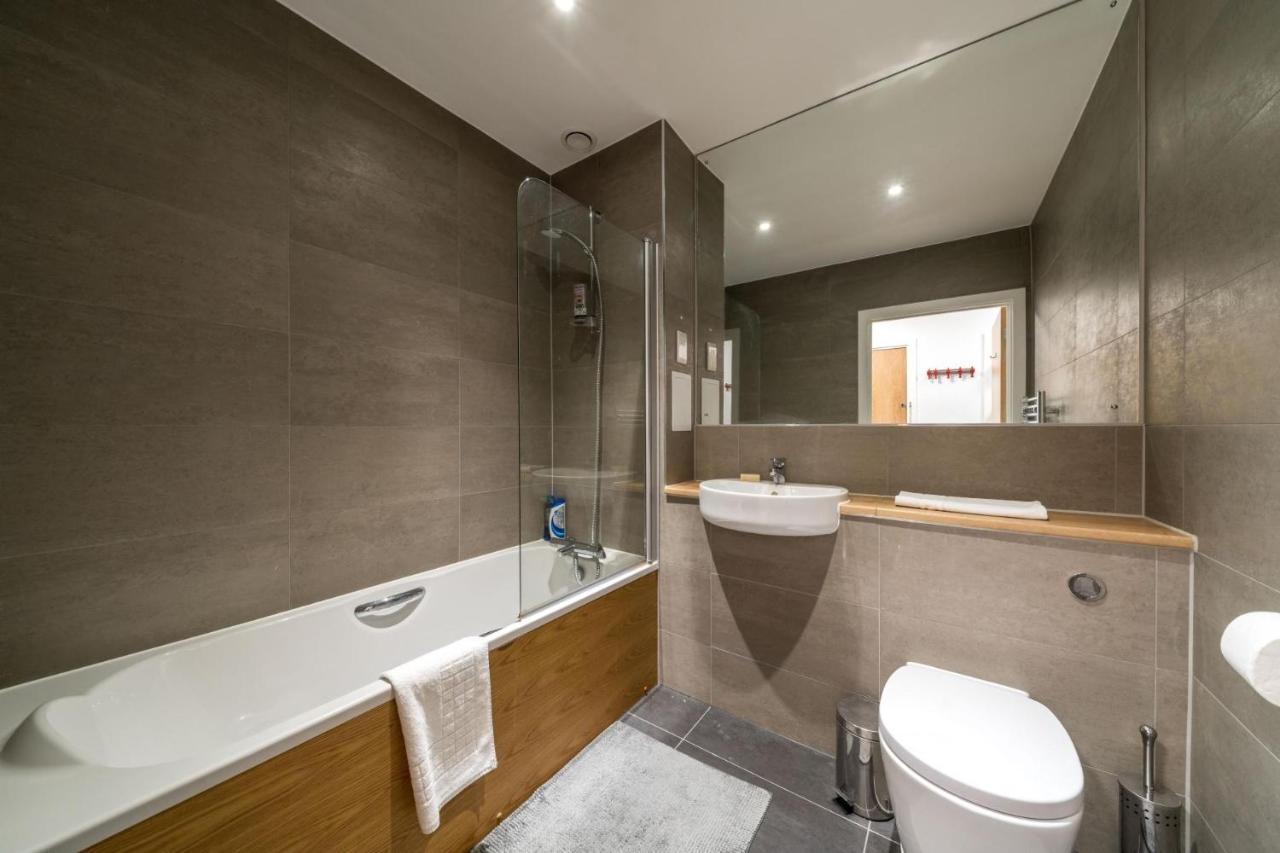 New 2Bd Flat 4Mins To Excel Centre Fast City Links Apartment London Exterior photo