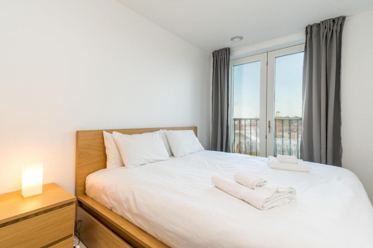 New 2Bd Flat 4Mins To Excel Centre Fast City Links Apartment London Exterior photo